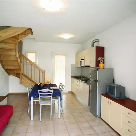 Three-storey With Shared Pool And Patio Bibione